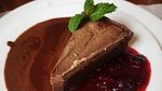 Legitnya Chocolate Pie Manis dan Lembut Untuk Teman Ngeteh