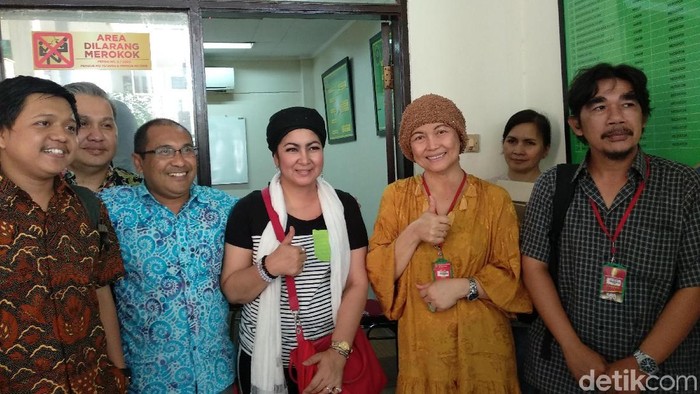 Gugatan pasien kanker payudara HER2 positif kepada BPJS kesehatan berujung damai (Foto: Widiya Wiyanti/detikHealth) Gugatan pasien kanker payudara HER2 positif kepada BPJS kesehatan berujung damai (Foto: Widiya Wiyanti/detikHealth)
