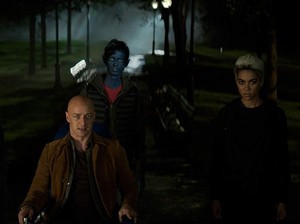 Sophie Turner Akui Jatuh Cinta pada Pemeran Cyclops di Dark Phoenix
