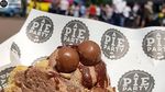 Legitnya Chocolate Pie Manis dan Lembut Untuk Teman Ngeteh