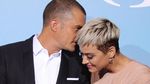 Love is in the Air! Katy Perry Akui Bertunangan dengan Orlando Bloom