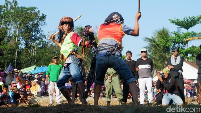 Dilanda Kekeringan, Warga Banjarnegara Gelar Tradisi Minta Hujan, Jumat (28/9/2018).