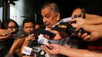 Dalam perkara ini, tersangka yang juga Wakil Ketua Komisi VII DPR Eni Maulani Saragih diduga menerima suap dari Johannes B Kotjo. KPK menduga Eni menerima keseluruhan Rp 4,5 miliar dari Johannes untuk memuluskan proses penandatanganan kerja sama terkait pembangunan PLTU Riau-1. Johannes merupakan pemegang saham Blackgold Natural Resources Limited.