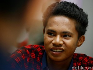 Aldi Life of Pi Ingin Ponsel, Host Brownis Kabulkan!