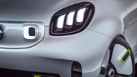 Dilihat dari desain lainnya, Smart ForEase bakal diperlengkap dengan lampu utama LED, selain itu lampu running lights juga akan ikut diselipkan pada grill. Begitu juga dengan tampilan tail lamp dengan efek 3 dimensi juga akan diberikan. Foto: Pool (autoexpress)