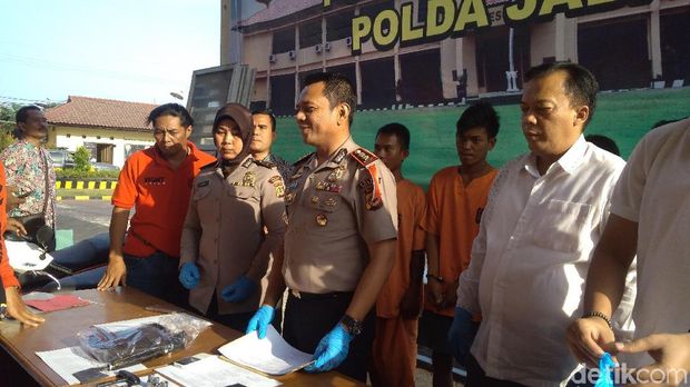 Si Kembar dari Cirebon, Kompak Curi Motor Jemaah Salat Subuh