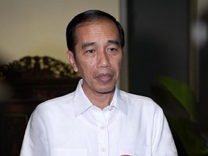 Aksi Memanah Jokowi dan Bulan di Asian Para Games 2017