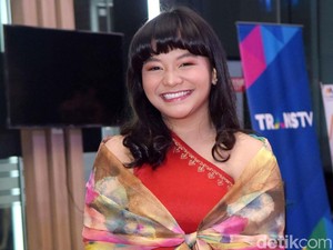 Kuliah Sambil Kerja, Amel Carla Mencontoh dari Febby Rastanty