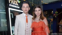 Randy dan Cassie berpose di karpet merah acara tahunan tersebut. Foto: Noel/detikHOT