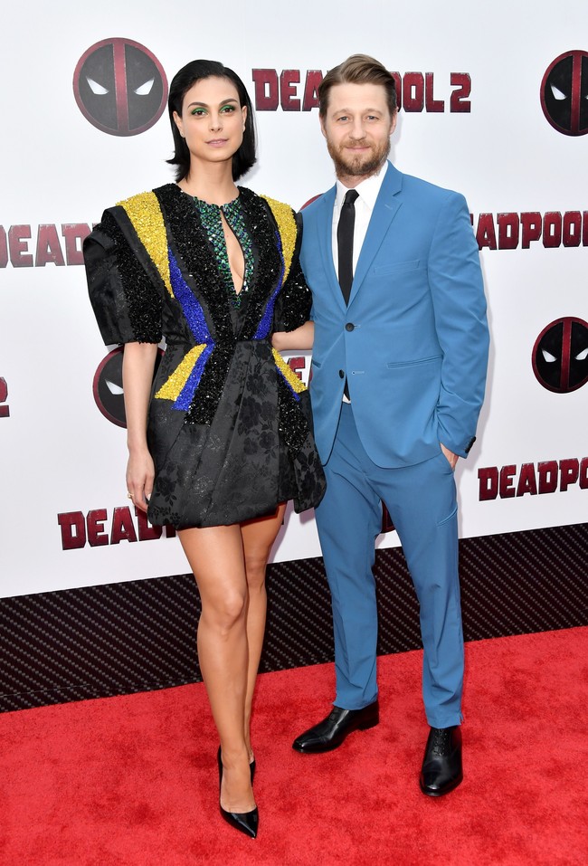 Pasangan artis Ben McKenzie dan Morena Baccarin ini bertemu dalam serial TV ‘Gotham’ pada 2014. Keduanya menikah pada 2017 dan telah dikaruniai satu orang anak.Foto: Michael Loccisano/Getty Images