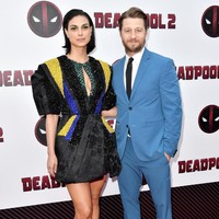 Pasangan artis Ben McKenzie dan Morena Baccarin ini bertemu dalam serial TV ‘Gotham’ pada 2014. Keduanya menikah pada 2017 dan telah dikaruniai satu orang anak.Foto: Michael Loccisano/Getty Images