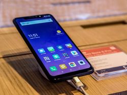Melihat Ponsel Pertama Xiaomi dengan 4 Kamera Pintar