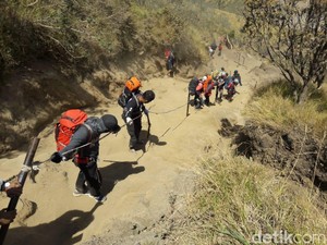 Jalur Pendakian Gunung Merbabu Akan Ditutup Sementara