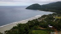 Begini indahnya lanskap Pantai Wutung di Papua Nugini.