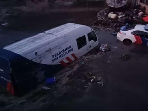 Tsunami di Palu, Kantor Ditlantas Polda Sulteng Rusak Berat