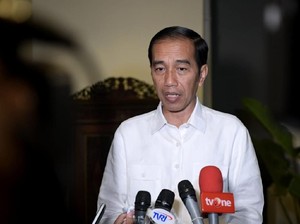 Usai Tinjau Palu dan Donggala, Jokowi Gelar Ratas di Teras Bandara