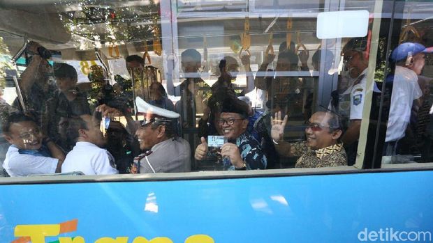 Buat Warga Bandung, Selama 3 Minggu Naik TMB Cuma Rp 500