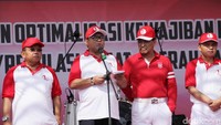 Acara itu pun dihadiri oleh Ketua DPD RI Oesman Sapta Odang (OSO) dan Wakil Ketua DPD Nono Sampono, Ahmad Muqowam, serta Sekretaris Jenderal DPD RI Maruf Cahyono.