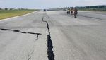 Foto: Runway Bandara Palu Retak-retak Akibat Gempa