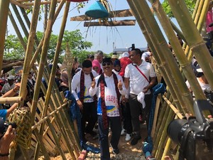 Menpar Resmikan Destinasi Digital Pasar Berbatik Cikadu di Banten