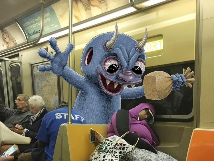Keren! Doodle Monster di Subway yang Tampak Nyata