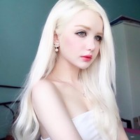 Ia diketahui adalah wanita asal Rusia. Di Instagram, wanita tersebut populer dengan nama Icy Tenshi. Foto: Instagram @icy_tenshi