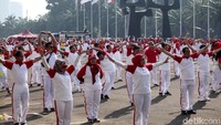 DPR RI merayakan HUT Ke 14 di Halaman Parkir Gedung DPD, Komplek Parlemen, Jakarta, Sabtu (29/9/2018).
