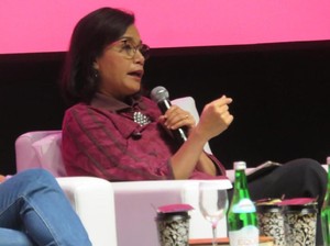Sri Mulyani Jelaskan Tingginya Nilai Dolar AS ke Milenial