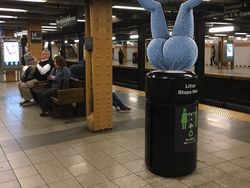 Keren! Doodle Monster di Subway yang Tampak Nyata