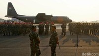 Hadi mengatakan pasukan yang diberangkatkan terdiri dari dua tim kesehatan setingkat kompi plus dari Komando Strategis Angkatan Darat (Kostrad), satu kompi plus dari Satuan Marinir, serta pasukan dari Badan Sar Nasional (Basarnas).