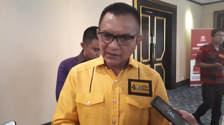 Golkar Kampanye Terbuka Bareng Jokowi pada 13 April Golkar Kampanye Terbuka Bareng Jokowi pada 13 April