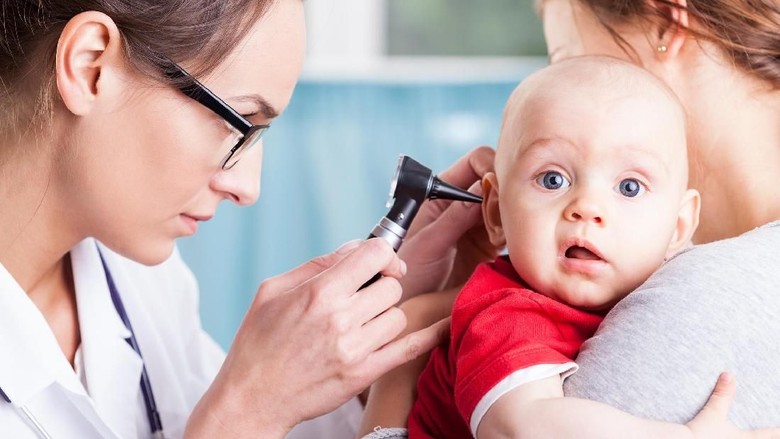 Penyebab dan Penanganan Gangguan Pendengaran pada Anak/Foto: Istock Penyebab dan Penanganan Gangguan Pendengaran pada Anak/Foto: Istock