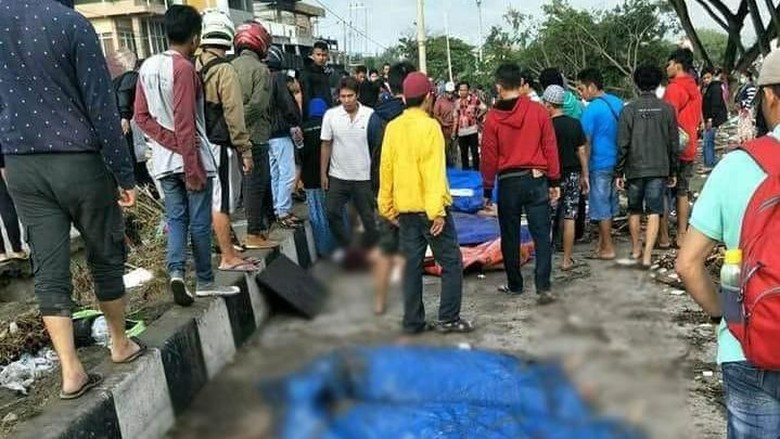 Korban Meninggal Gempa dan Tsunami Palu 384 Orang Korban Meninggal Gempa dan Tsunami Palu 384 Orang