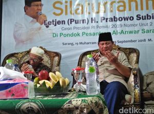 Sowan ke Mbah Moen, Prabowo: Saya Tak Datang Minta Dukungan