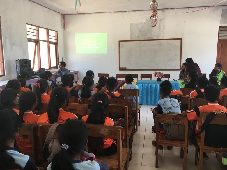 HaloHola, Cara Kemendes Bantu Pembelajaran Siswa di Daerah Tertinggal HaloHola, Cara Kemendes Bantu Pembelajaran Siswa di Daerah Tertinggal