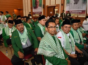 Caleg PPP Jadikan Serban ala Rommy sebagai Trendsetter Partai