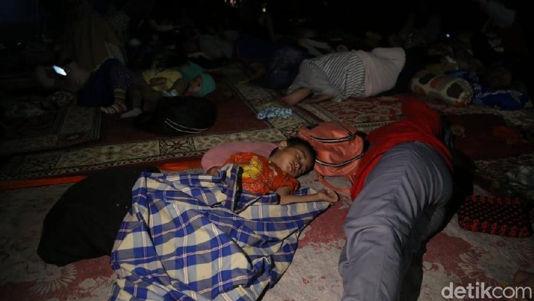Gempa dan Tsunami Palu, 8 Polisi Jadi Korban Meninggal Gempa dan Tsunami Palu, 8 Polisi Jadi Korban Meninggal