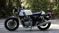 Royal Enfield Continental GT 650 Twin ini memang cocok digunakan untuk cornering. Bahkan, beberapa kali detikOto menikung dengan kecepatan di atas 80 km/jam tanpa ada kendala. Motor terasa sangat stabil. Apalagi suspensi belakang yang bisa diatur telah diseting lebih rigid sehingga memberikan kestabilan yang lebih baik ketika menikung.