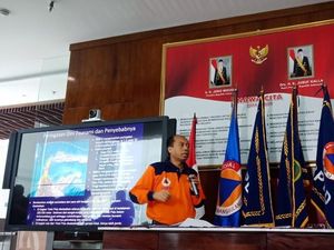 Mal Tatura dan Hotel Roa Roa Berlantai 8 di Palu Ambruk
