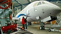 Fairchild Dornier 728JET (2002) adalah pesawat prototipe yang diluncurkan pada Maret 2002 sudah dipesan lebih dari 100 buah. Tetapi produsen AS-Jerman Fairchild Dornier GmbH mengaku pailit hanya dua minggu setelah pesawat uji pertama diluncurkan dan pelanggan membatalkan pesanannya (JOERG KOCH/AFP/Getty Images/CNN Travel)