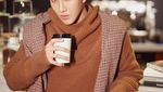Ganteng dan Hobi Makan, Begini Gaya Mike Angelo Saat Ngemil Cake