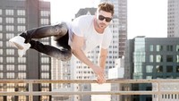 Masih tampil imut dan menggemaskan di film High School Musical, kini Zac punya tampilan yang lebih dewasa. Lewat akun Instagramnya ia kerap membagikan, foto-fotonya saat makan. Foto: Instagram @Zacefron