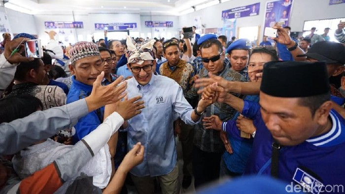 Ngopi Bareng Sandiaga, Warga Bojonegoro Curhat Soal Lapangan Kerja