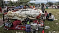 Bantuan tersebut diantaranya seperti, makanan dan juga air bersih.