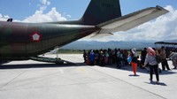 Korban gempa di Sulteng tak hanya dievakuasi ke Manado. Sebagian korban juga dievakuasi ke Makassar, Sulawesi Selatan, juga menggunakan pesawat Hercules.