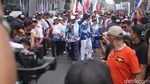 Kemeriahan Pawai Obor Asian Para Games 2018 di CFD