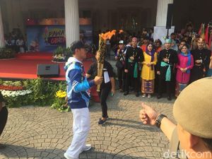 Api Obor Asian Para Games 2018 Tiba di Balai Kota Jakarta
