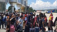 Warga Antre di Bandara, Berbondong-bondong Tinggalkan Palu