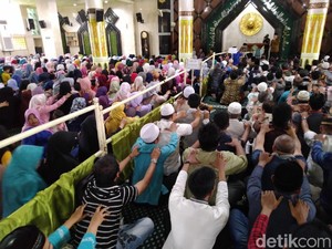 Cegah Praktik Perdukunan, Warga Ciamis Belajar Rukiah