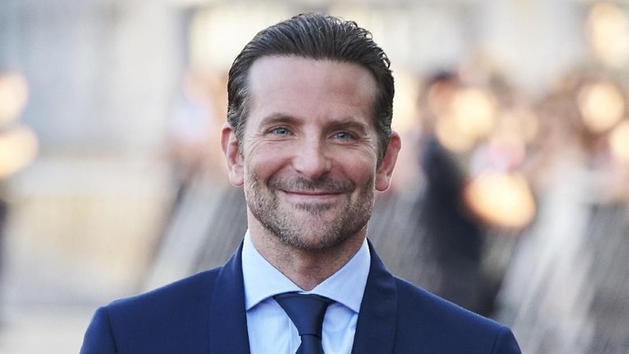 SAN SEBASTIAN, SPAIN - SEPTEMBER 29:  Actor Bradley Cooper attends the A Star Is Born premiere during the 66th San Sebastian International Film Festival on September 29, 2018 in San Sebastian, Spain.  (Photo by Carlos Alvarez/Getty Images)